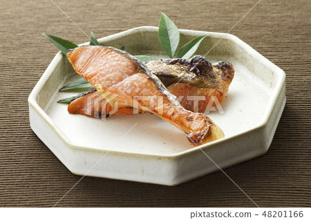 Grilled western salmon of salmon 16 48201166