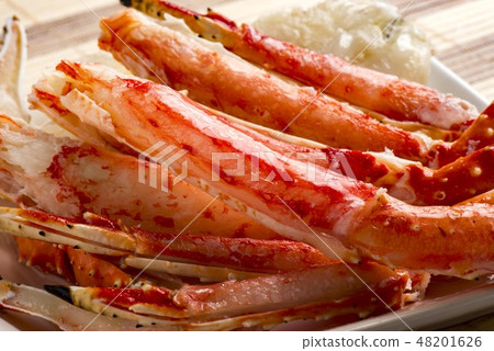 Fresh and tasty crab dishes of Hokkaido 48201626