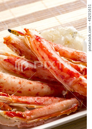 Fresh and tasty crab dishes of Hokkaido 48201631