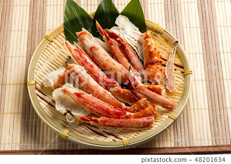 Fresh and tasty crab dishes of Hokkaido 48201634
