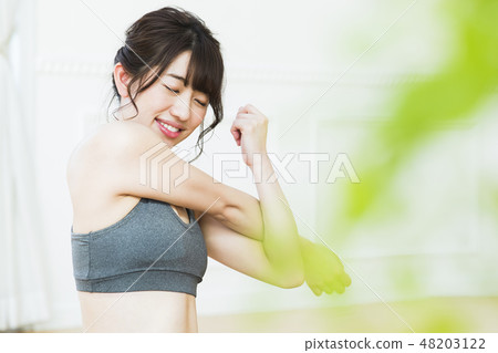 Fitness training living women exercise 48203122