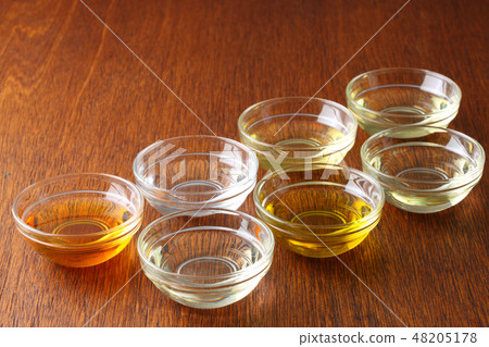 Various edible oils Various edible oils 48205178