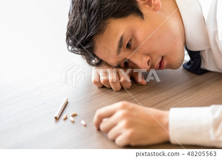 Businessman unhealthy Businessman unhealthy 48205563