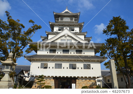 Imabari城堡Tenshi（愛媛縣今治市3丁目）的重建 48207673