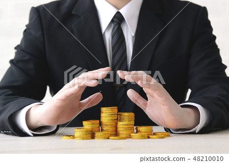 Businessmen and assets 48210010
