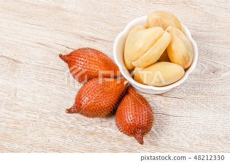 Salak Palm , waive or snake fruit. Salak Palm , waive or snake fruit. 48212330