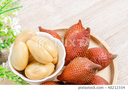 Salak Palm , waive or snake fruit. 48212334