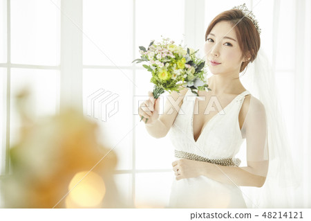 Wedding, wedding, wedding, wedding dress, sexy, young woman Wedding, wedding, wedding, wedding dress, sexy, young woman 48214121