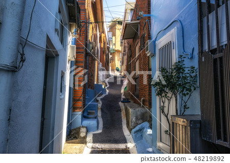 Huinnyeoul Village alleyways 48219892