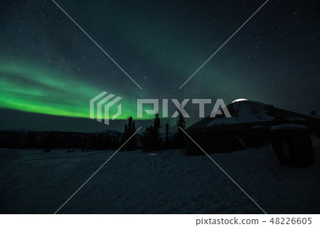 "Alaska China hot spring" Aurora from Mountain peak of China 48226605