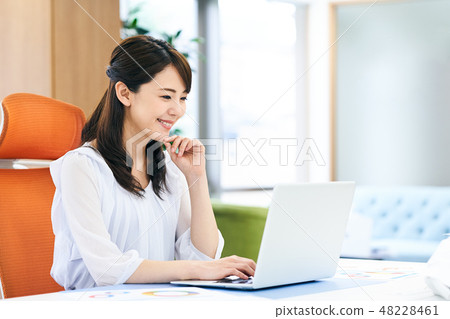 小姐女商人 48228461