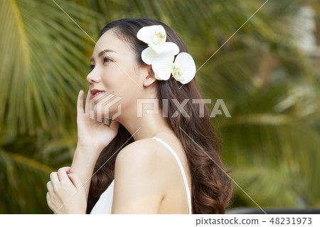 Women beauty Women beauty 48231973