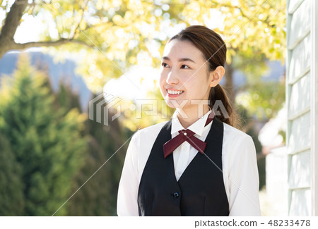 Restaurant staff Restaurant staff 48233478