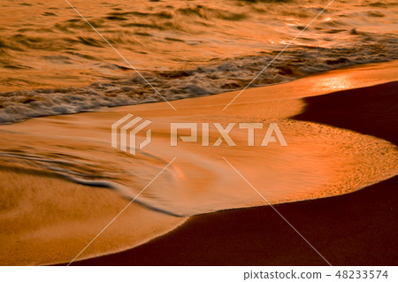 Beach, Ob Rock, Gyeonginjin, Goseong-gun, Gangwon-do Beach, Ob Rock, Gyeonginjin, Goseong-gun, Gangwon-do 48233574