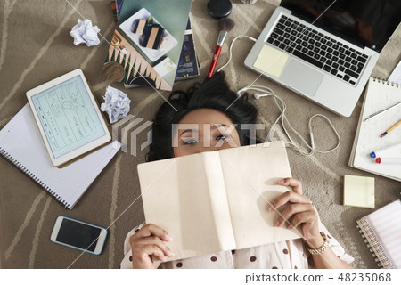 University student University student 48235068