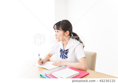 Students studying 48236110
