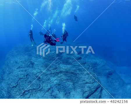 Yonaguni-jima seafloor ruins 48242156