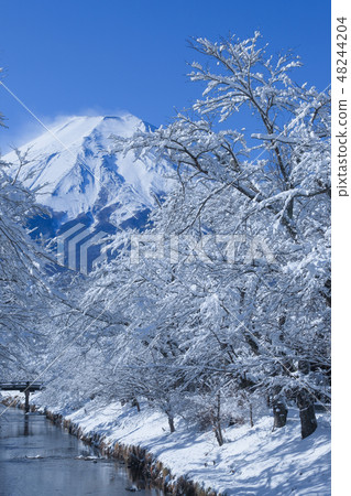 Fuji winter view color Oshino Hakkai 48244204
