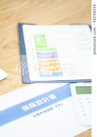 Insurance sales image Insurance sales image 48248039