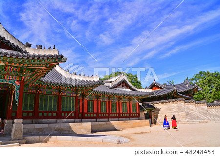 Beautiful scenery of Changdeokgung Palace in Seoul Beautiful scenery of Changdeokgung Palace in Seoul 48248453