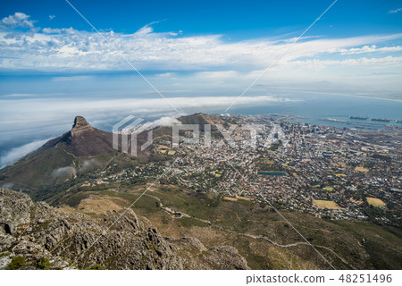 Panoramic view of Cape Town. 48251496