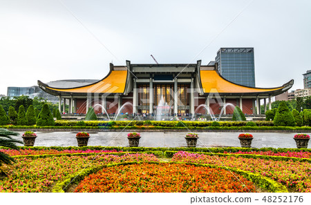 Sun Yat-Sen Memorial Hall in Taipei, Taiwan 48252176
