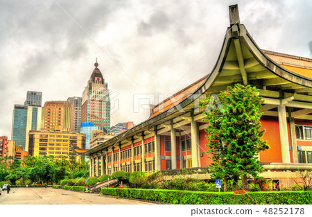 Sun Yat-Sen Memorial Hall in Taipei, Taiwan Sun Yat-Sen Memorial Hall in Taipei, Taiwan 48252178