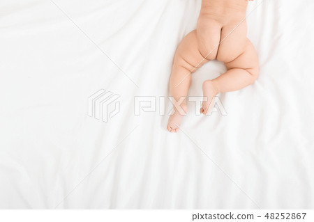 Dry and healthy body of little baby 48252867