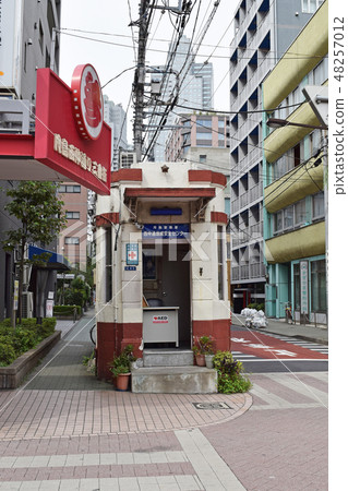 東京都中央區築地Monja Street東京都警察局最古老的西中街道警察崗亭 東京都中央區築地Monja Street東京都警察局最古老的西中街道警察崗亭 48257012