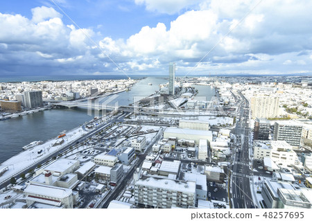 Niigata city landscape in winter (view from north side from the media shopping floor) Niigata city landscape in winter (view from north side from the media shopping floor) 48257695