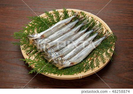 Raw karaft shishamo Raw karaft shishamo 48258874