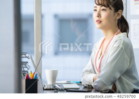 女商人書桌工作辦公室企業圖像 48259700