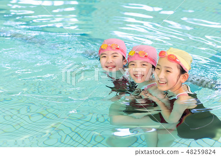 Swimming school image 48259824