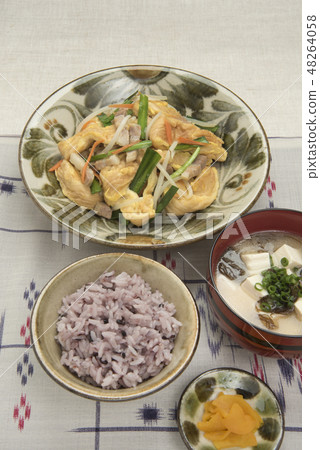 Set menu meal Set menu meal 48264058