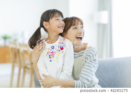 Parent and child Parent and child 48265275