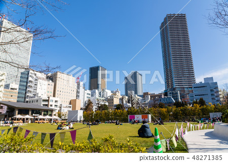 Minami-Ikebukuro Park lunch break time Minami-Ikebukuro Park lunch break time 48271385