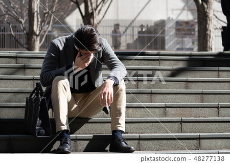 失敗後悔失去了衷心的痛苦 48277138