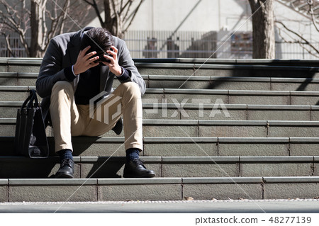 失敗後悔失去了衷心的痛苦 48277139