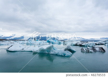 Icebergs on water,Jokulsarlon glacial lake,Iceland Icebergs on water,Jokulsarlon glacial lake,Iceland 48278533