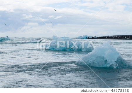 Icebergs on water,Jokulsarlon glacial lake,Iceland Icebergs on water,Jokulsarlon glacial lake,Iceland 48278538