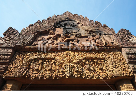 Banteay Srey's sculpture Banteay Srey's sculpture 48280703
