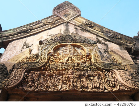 Banteay Srey's sculpture Banteay Srey's sculpture 48280706