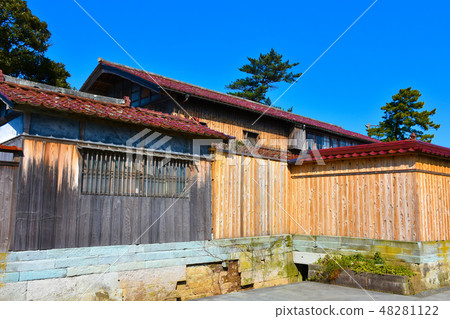Hashidate傳統建築群保護區Kitaei船舶停靠港和Shipown村景觀 Hashidate傳統建築群保護區Kitaei船舶停靠港和Shipown村景觀 48281122