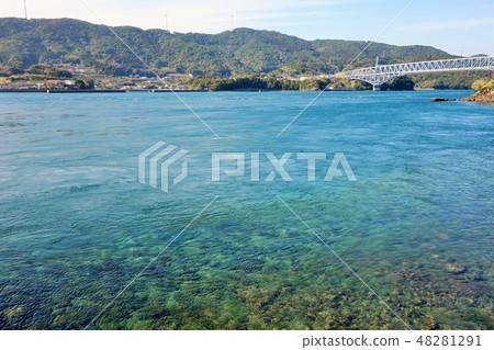 鹿兒島縣長島町阿久根市海峽兩岸風景黑瀨戶大橋 鹿兒島縣長島町阿久根市海峽兩岸風景黑瀨戶大橋 48281291