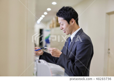 Visit business scene 48283736