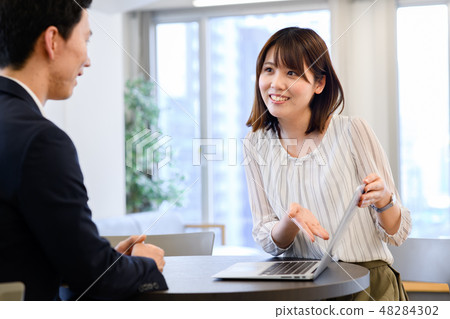 a working woman                          48284302