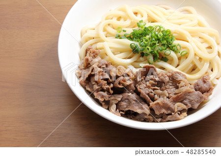牛肉打頂Bukkake麵條(冷)。 牛肉打頂Bukkake麵條(冷)。 48285540