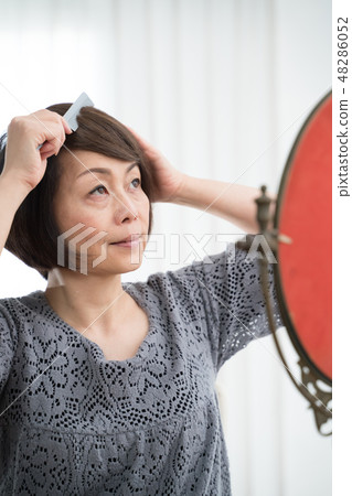 Beauty woman 48286052