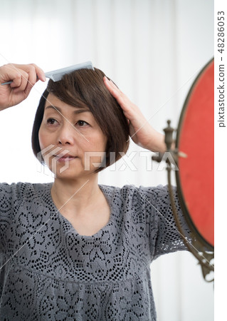 Beauty woman 48286053