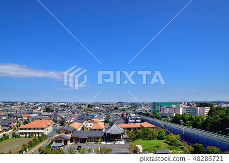 東名高速公路經過的橫濱的都市風景 48286721